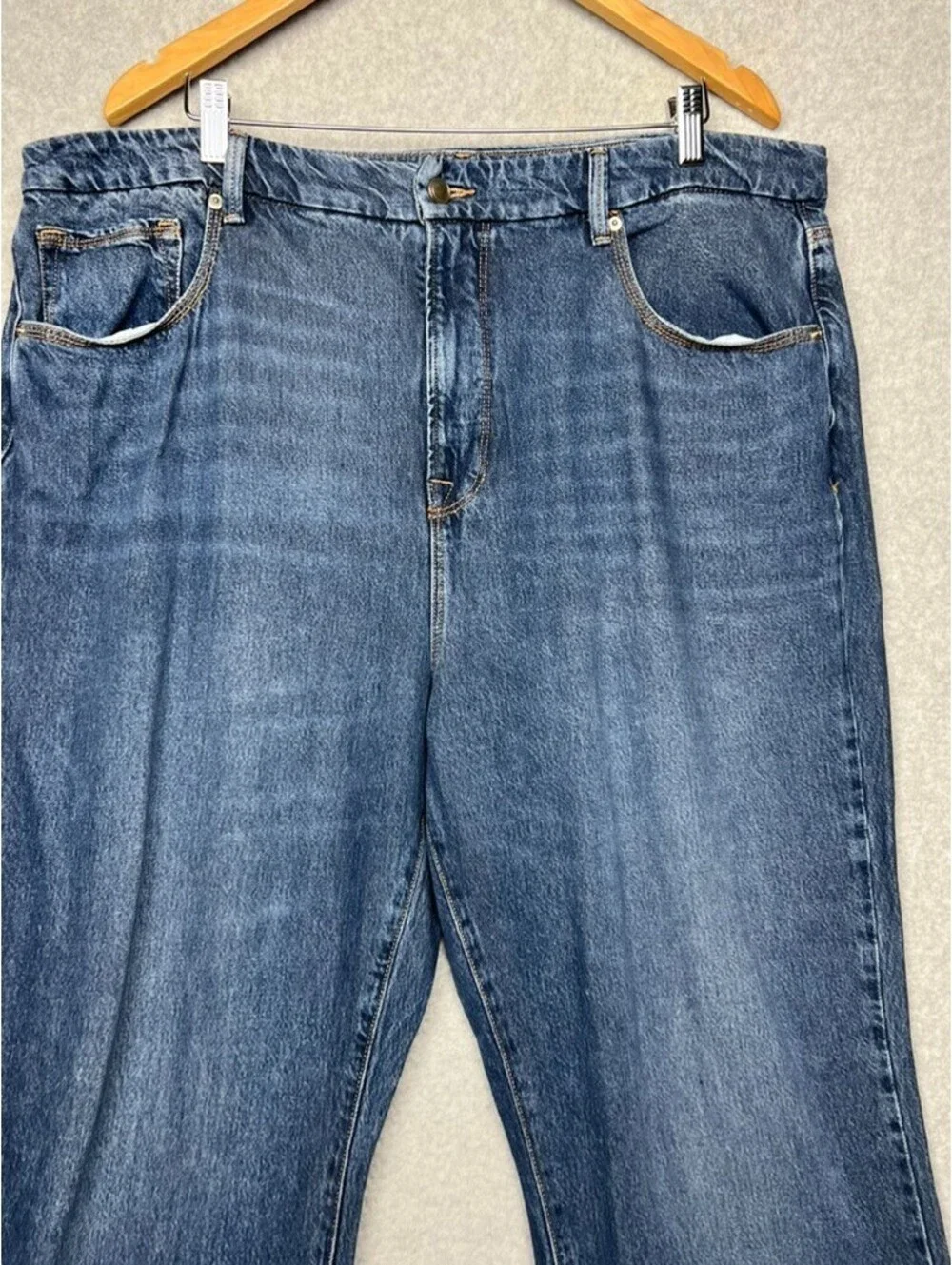Good American Stretchy High Rise Distress Straight Leg Jeans 16 Curvy Comfort